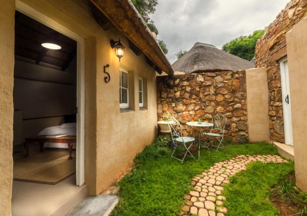 Pierneef'S Kraal Hotel Pretoria-Noord Exterior foto